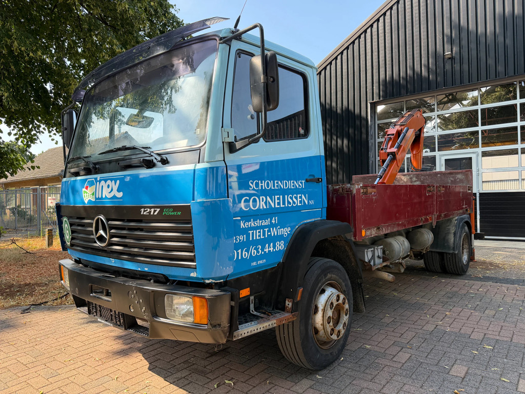 Mercedes-Benz  1317 1217 LK HIAB 100 10tm Crane | Manual | Flatbed | PTO | 4x2 55623745-0.jpg | Davilo Trucks 
