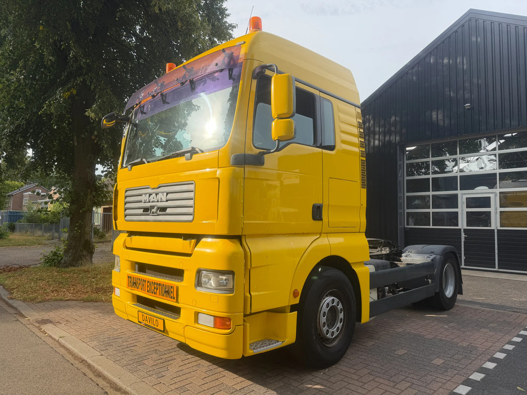 56216647-0.jpg