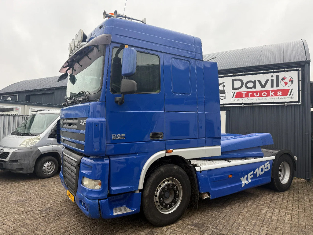 DAF  XF 105.460 Airco - Space cab - Good condition 52638499-0.jpg | Davilo Trucks 